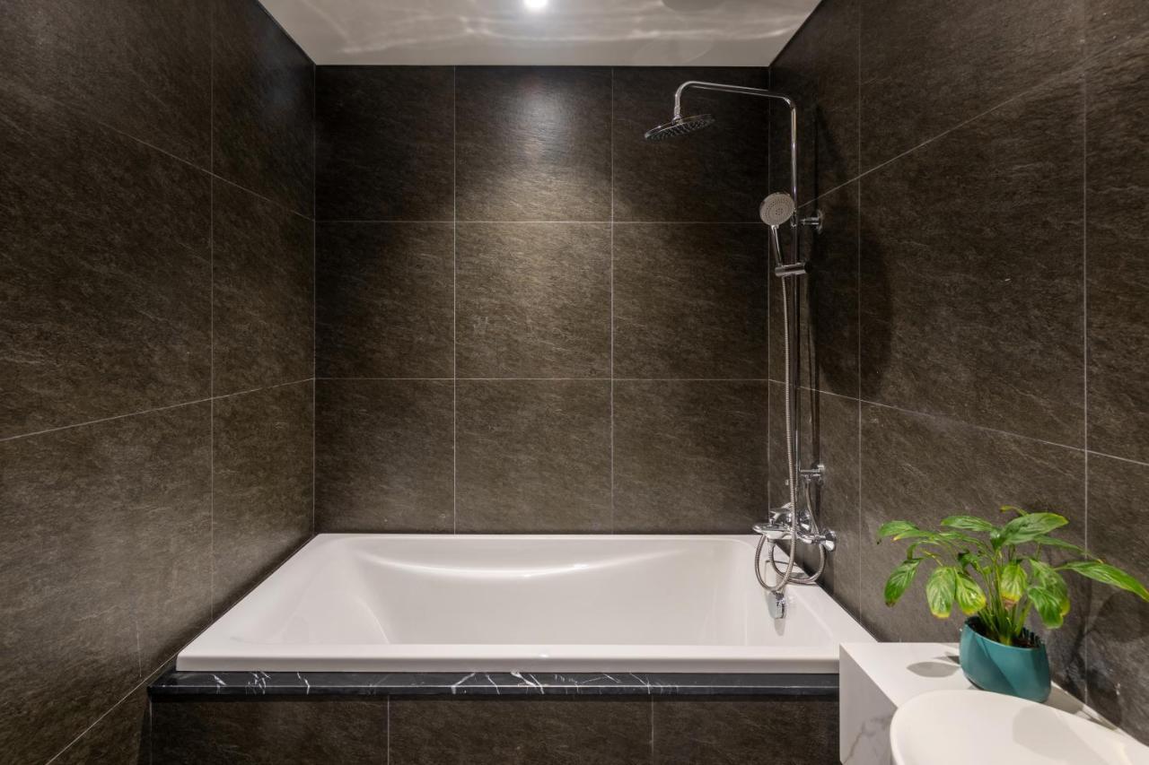 Taiyo Hotel & Apartment Дананг Екстериор снимка