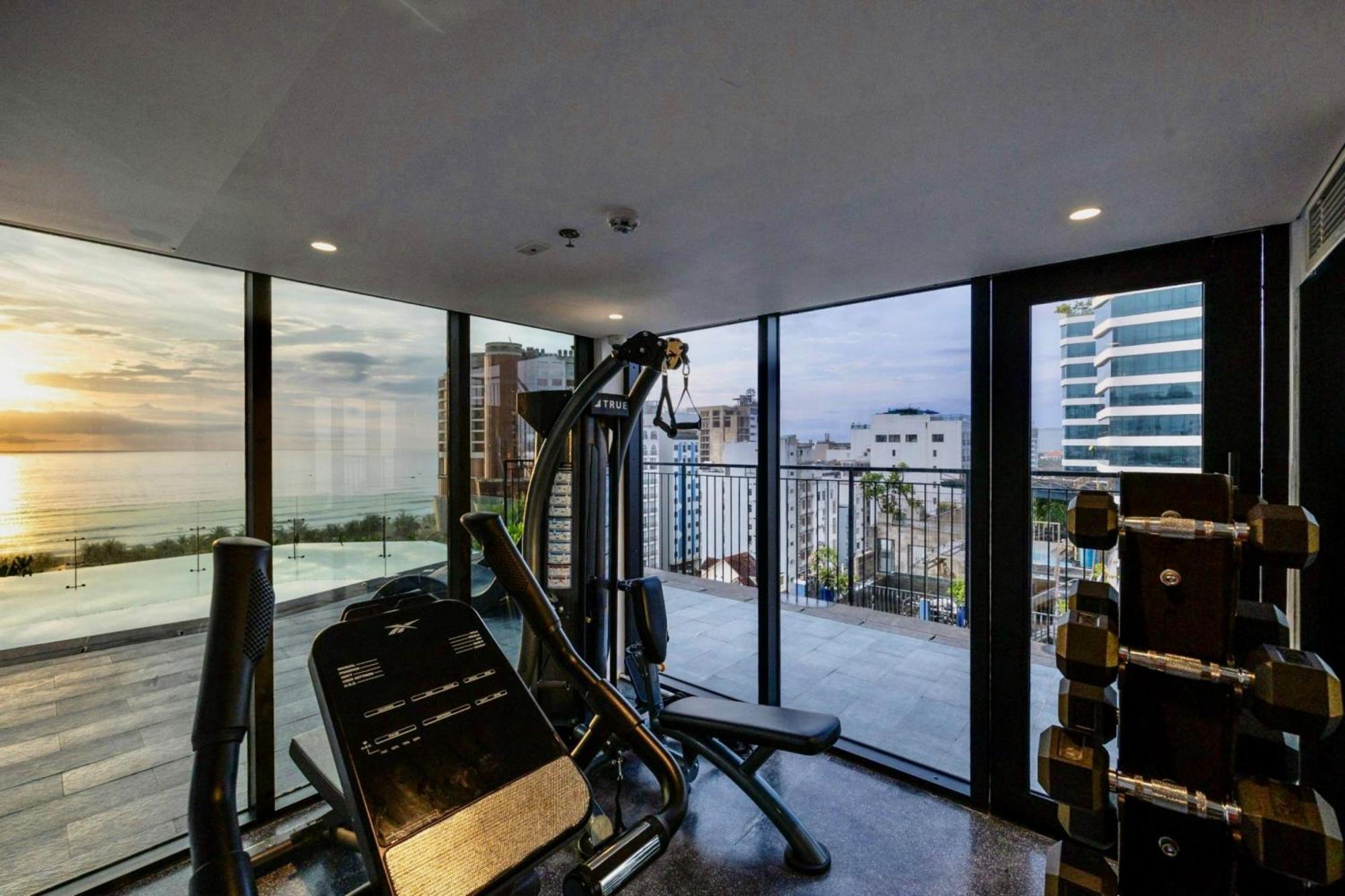 Taiyo Hotel & Apartment Дананг Екстериор снимка